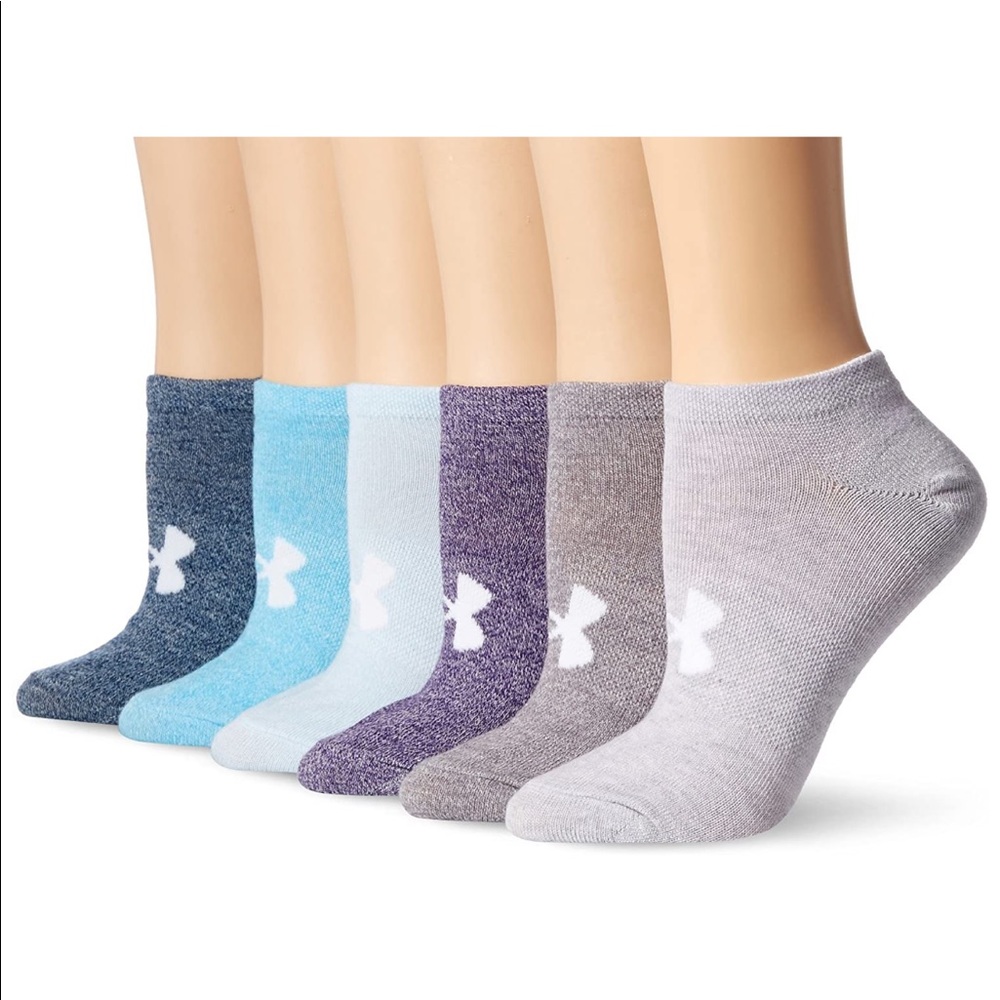 UNDER ARMOUR ESSENTIAL SOCKS SZ 6-9